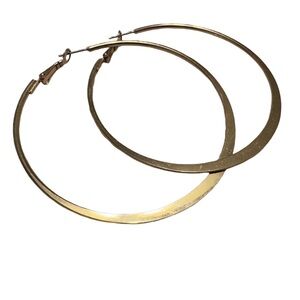 Y2K Women’s Gold-Tone Hoop Earrings